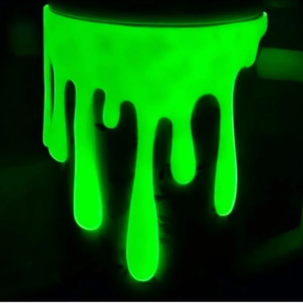 New! Target Bullseye Glow in the Dark Drip Sleeve & Black Cat Straw Topper